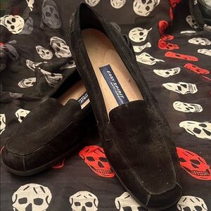 Easy Spirit Women's Suede Black Flats